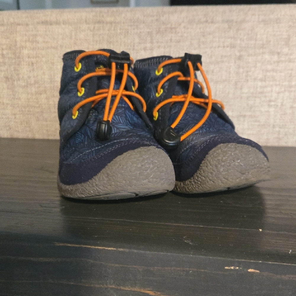 Keen Kids Sneakers in Dark Blue and Bright Orange